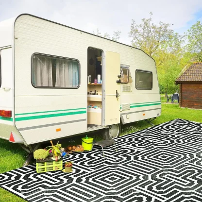 Geometric Pattern Outdoor Rug - Image 2