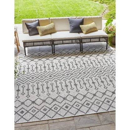 Tribal Pattern Outdoor Rug